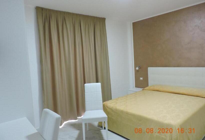 اتاق استاندارد با بالکن, B&b Aquila Reale