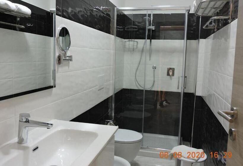 Номер Стандарт с Балконом, B&b Aquila Reale