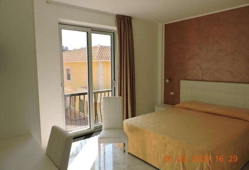 اتاق استاندارد با بالکن, B&b Aquila Reale