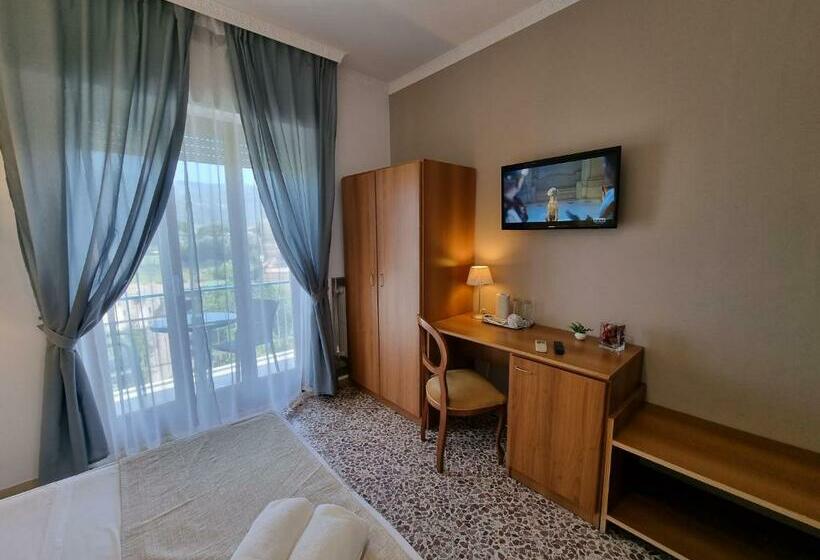 标准间带阳台, Villa Susy Relais