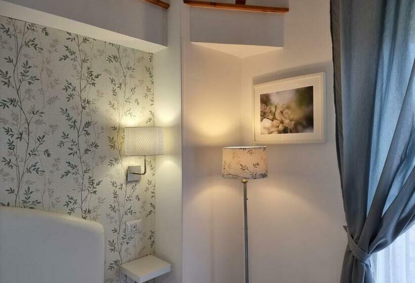 标准间带阳台, Villa Susy Relais