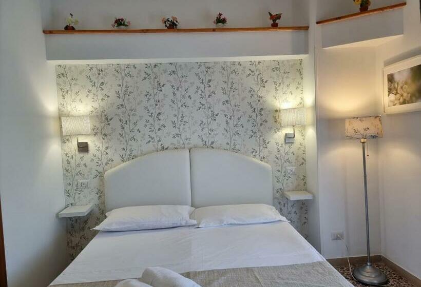 标准间带阳台, Villa Susy Relais