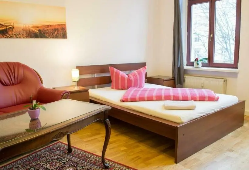 バス共有のスタンダードルーム, Gwuni B&b