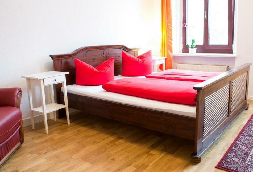 バス共有のスタンダードルーム, Gwuni B&b