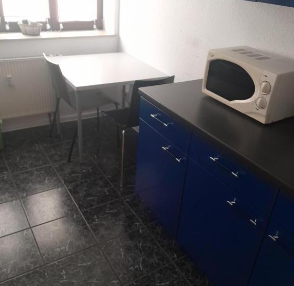 ２ベッドルームアパートメント, Gwuni B&b