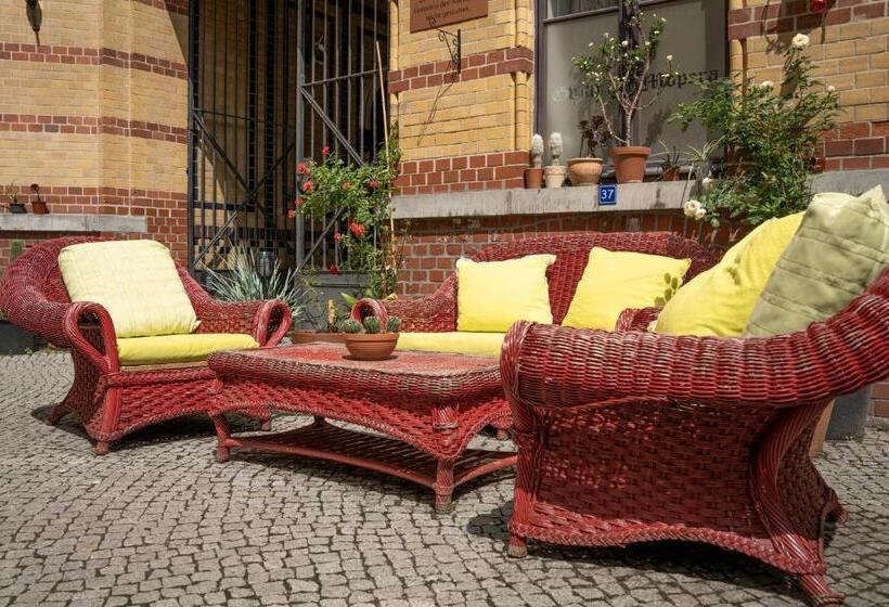 バス共有のスタンダードルーム, Gwuni B&b