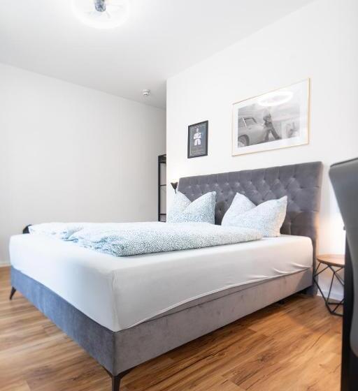 スタンダードルーム, Gwuni B&b