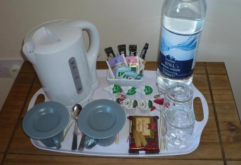 キングサイズベッドのスタンダードルーム, Maghernahar House B&b