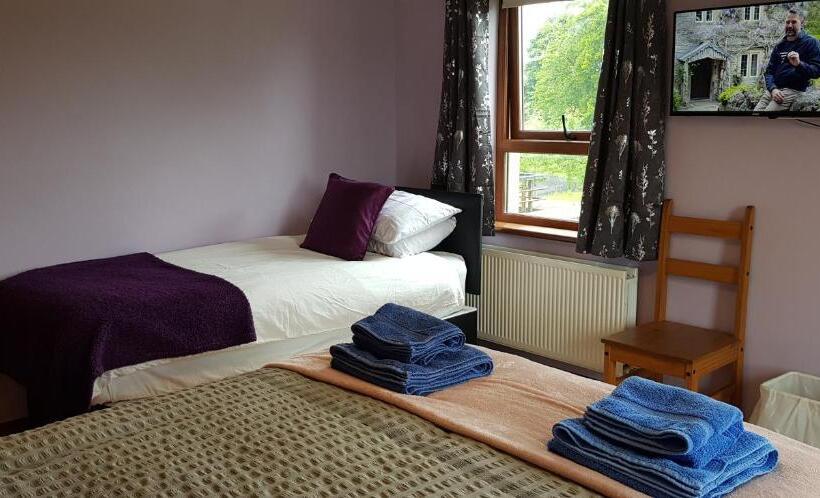 ファミリールーム, Maghernahar House B&b