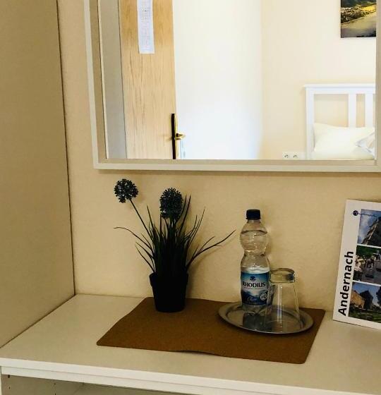 Номер Basic, Gasthaus Stammbaum