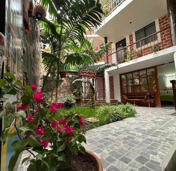 اتاق استاندارد چهار تخته, ñuñurco Travellers