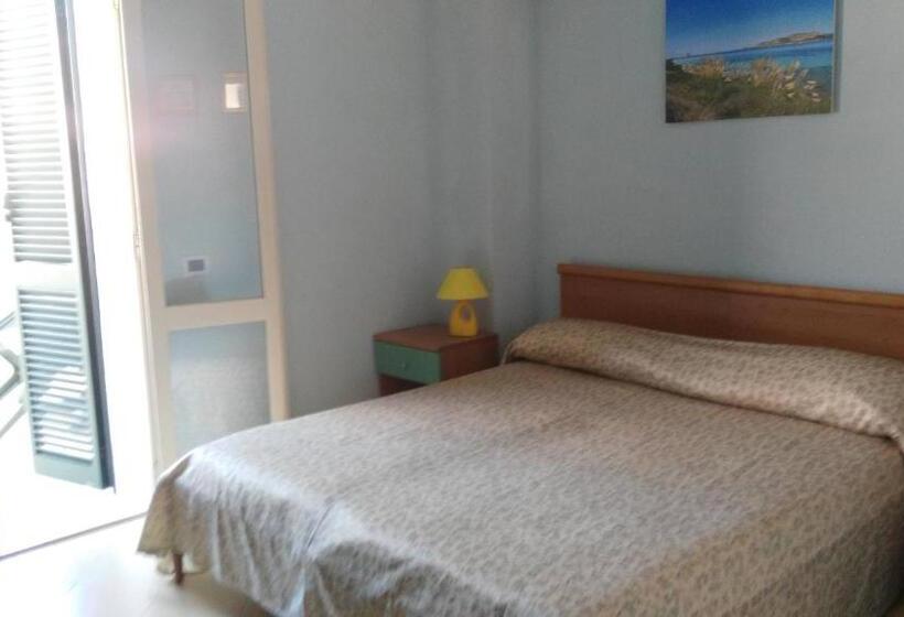 キングサイズベッドのスタンダードルーム, Geranio Rosso