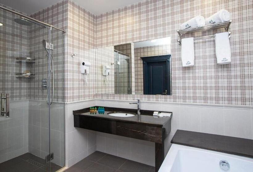 آپارتمان 1 خوابه با تراس, Macara Lake Park