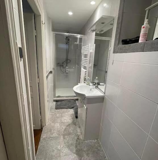 Студия Deluxe, L Escapade Place Voltaire