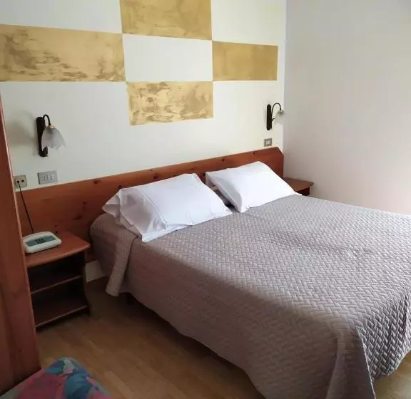 スタンダードルーム, Albergo Ristorante Cacciatori