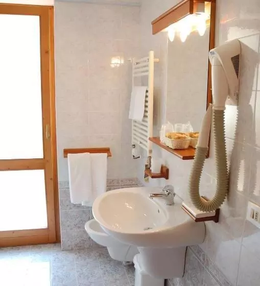 スタンダードルーム, Albergo Ristorante Cacciatori