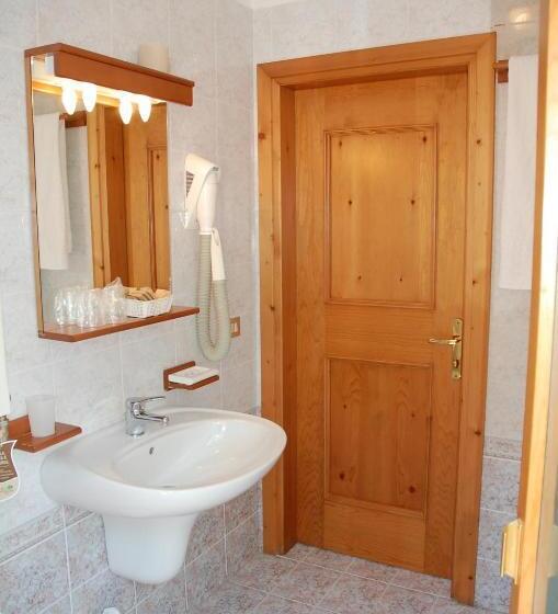 Номер Стандарт, Albergo Ristorante Cacciatori