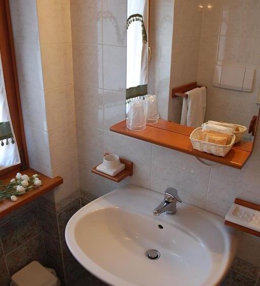 Номер Стандарт, Albergo Ristorante Cacciatori