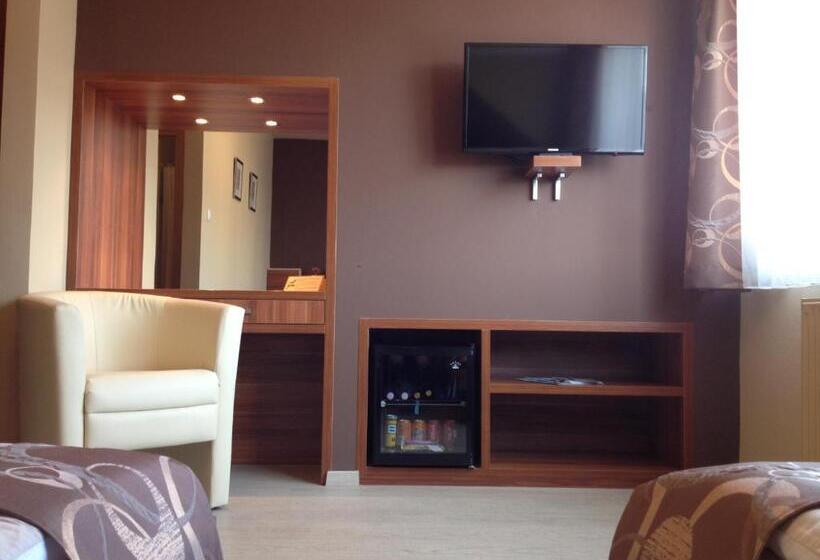 スーペリアールーム, Alfa