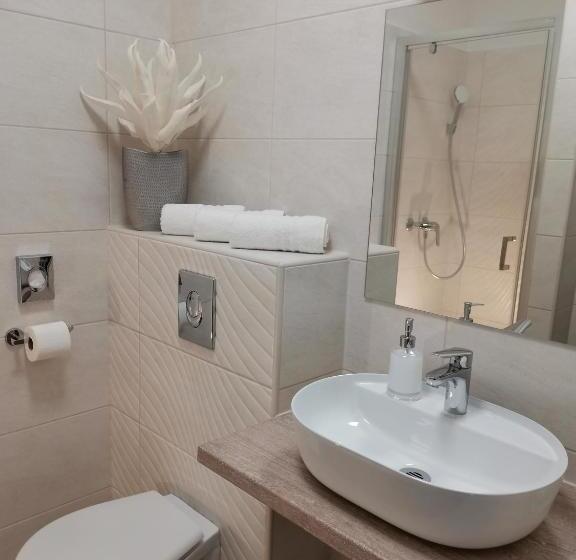 スーペリアトリプルルーム, Alfa