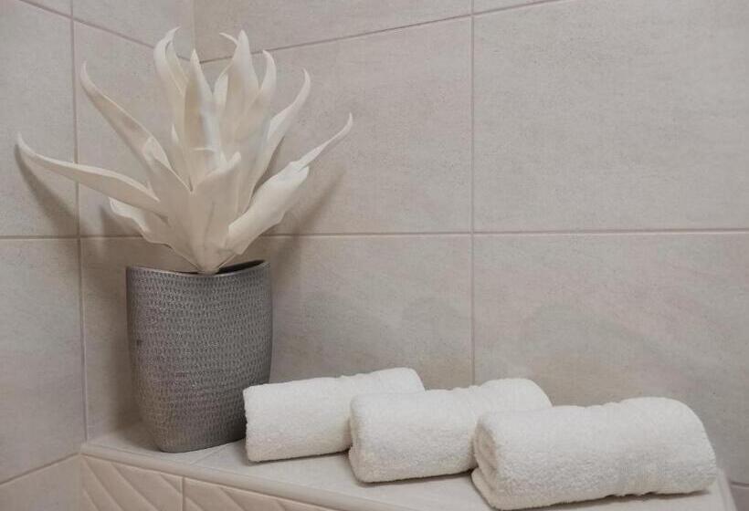 スーペリアールーム, Alfa