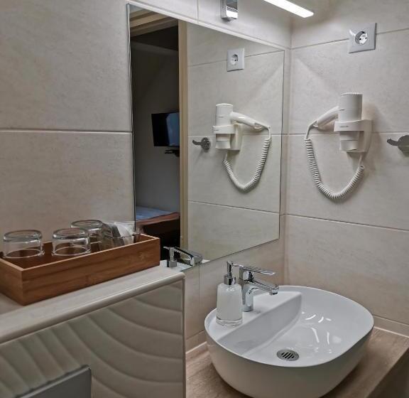 スーペリアールーム, Alfa