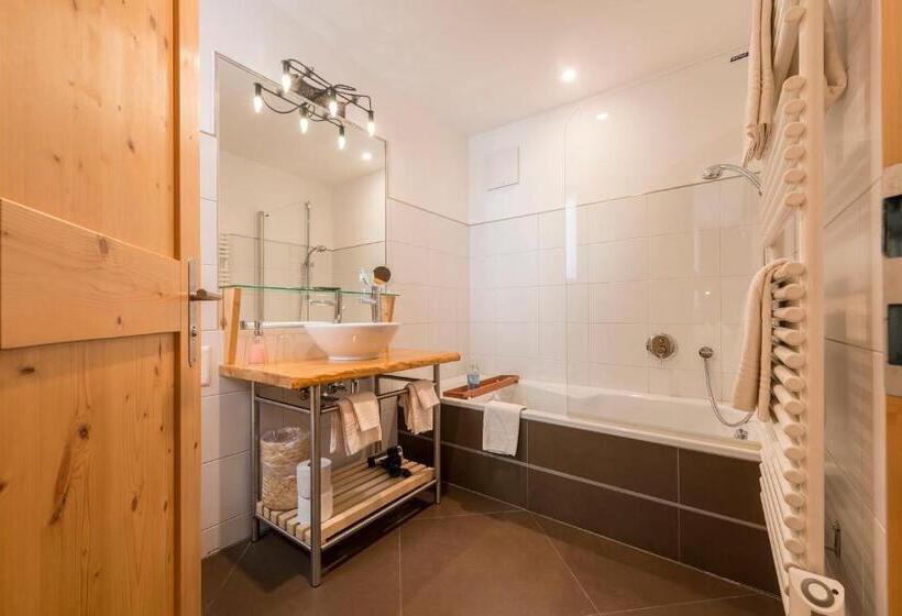 غرفة قياسية, Alpenlodge