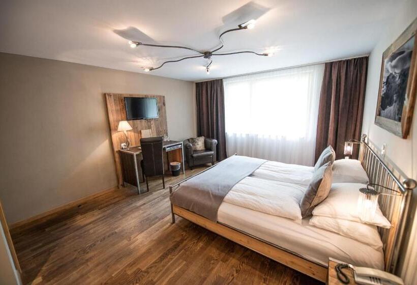 غرفة قياسية, Alpenlodge