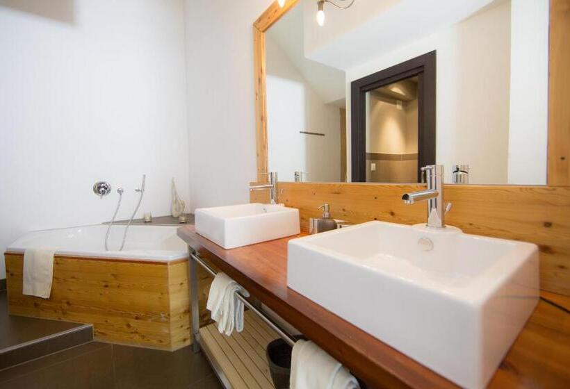 جناح جونيور دوبلكس, Alpenlodge