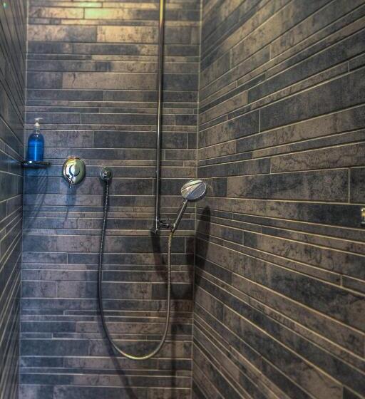 غرفة قياسية رباعية, Alpenlodge