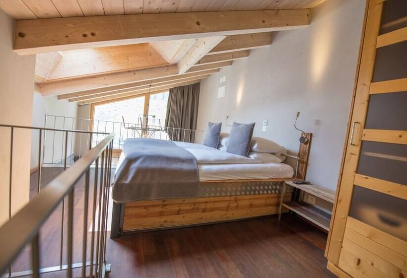 غرفة قياسية رباعية, Alpenlodge