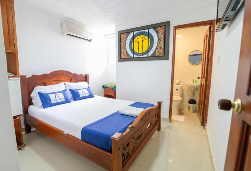 اتاق اکونومی, Aquarius