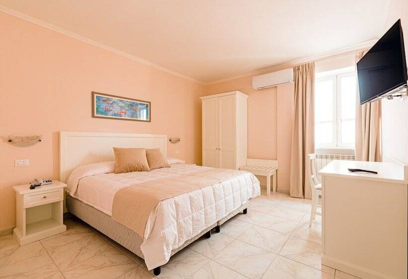 Standard-huone, Da Raffaele