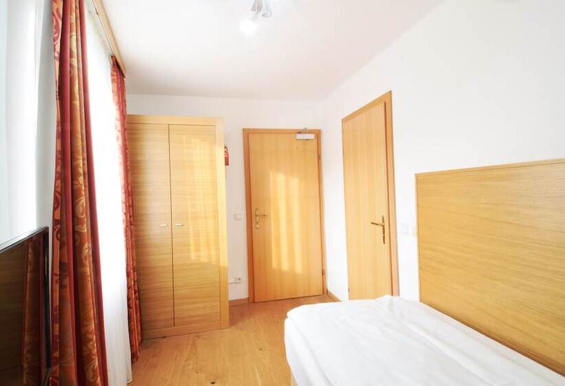 スタンダードシングルルーム, Der Abtenauer