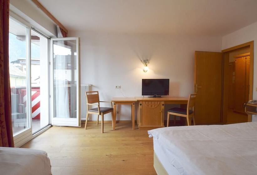 スタンダードトリプルルーム, Der Abtenauer