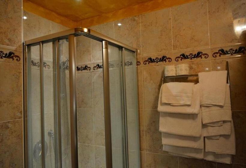 スタンダードシングルルーム, Due Colonne