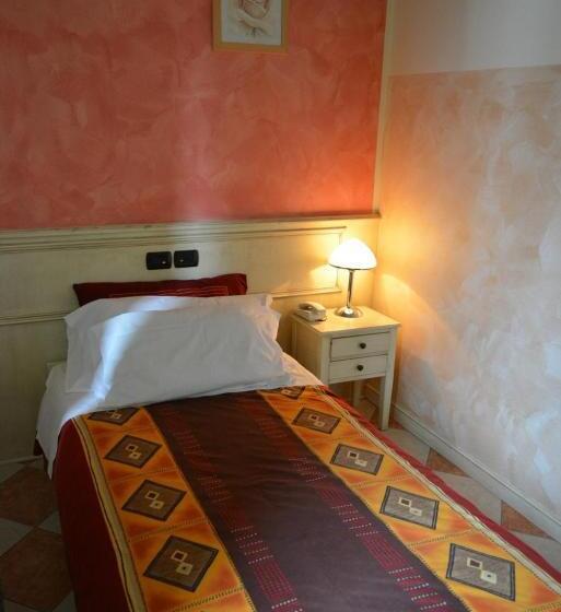 スタンダードシングルルーム, Due Colonne