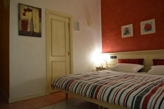 スタンダードルーム, Due Colonne