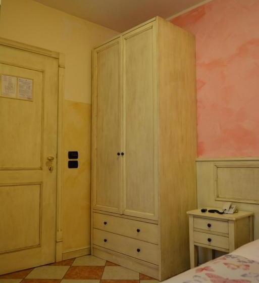 スタンダードルーム, Due Colonne