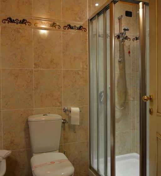 スタンダードトリプルルーム, Due Colonne