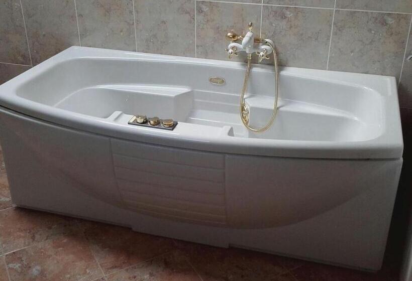 ファミリールーム, Due Colonne