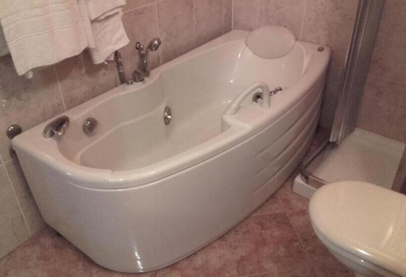 ファミリールーム, Due Colonne