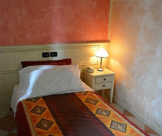 スタンダードシングルルーム, Due Colonne