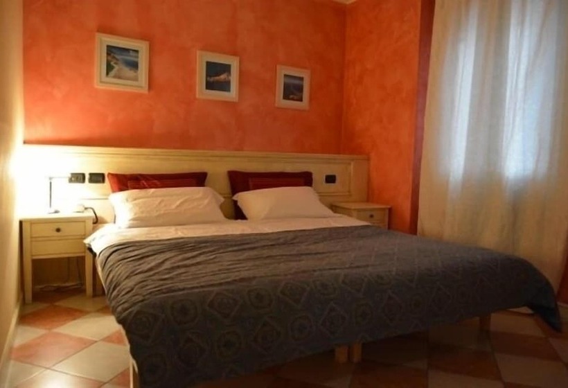 スタンダードルーム, Due Colonne