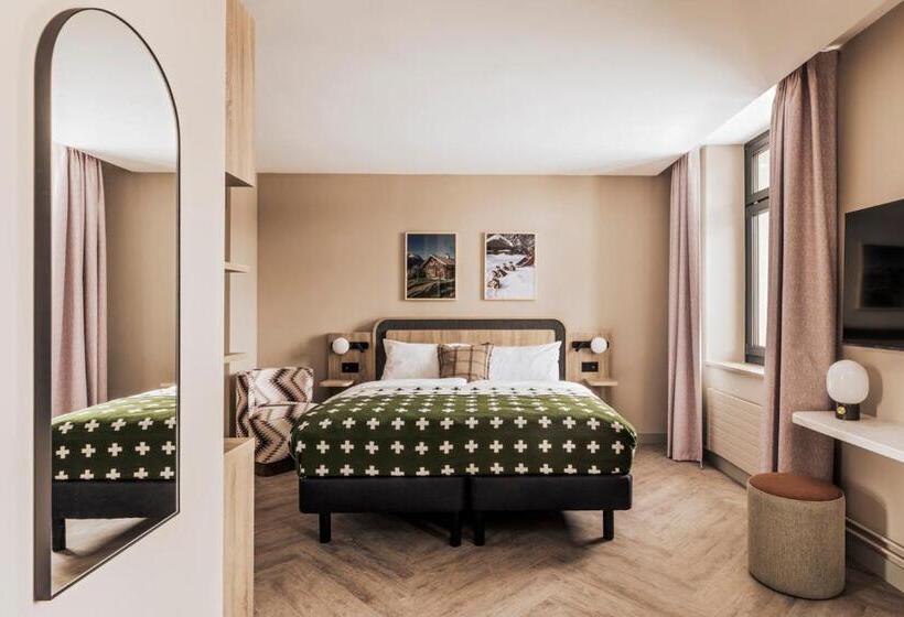 ファミリールーム, Altein Arosa