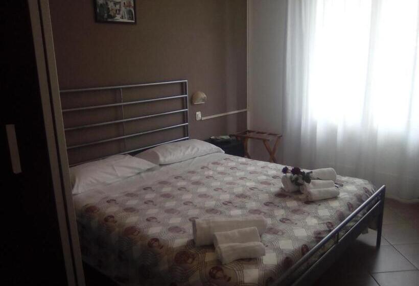 חדר סטנדרט, Fast