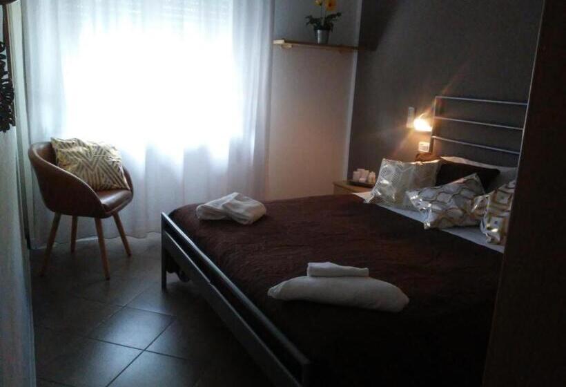 חדר סטנדרט, Fast