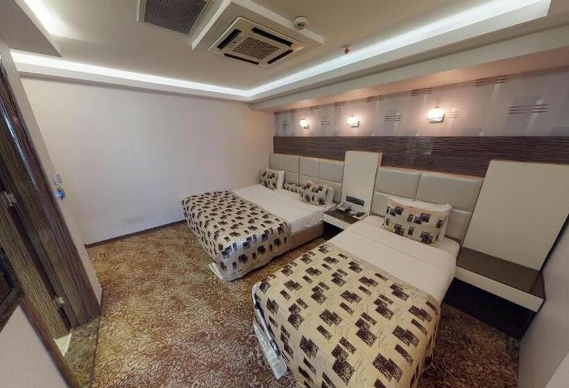 اتاق خانوادگی, Green Prusa