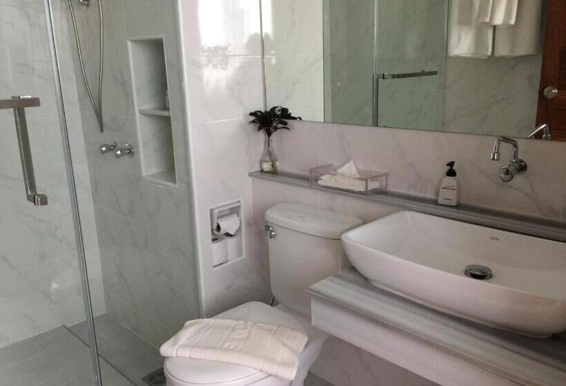 اتاق راحتی سه تخته, Green View Village Resort   Sha Plus