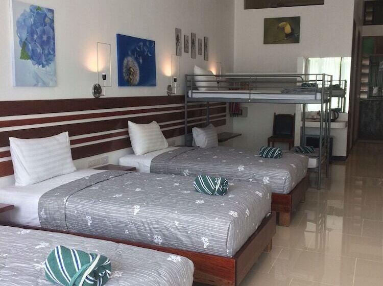 اتاق خانوادگی, Green View Village Resort   Sha Plus